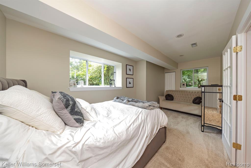 9732 FOREST RIDGE Drive, Clarkston, MI 48348 — Photo 30