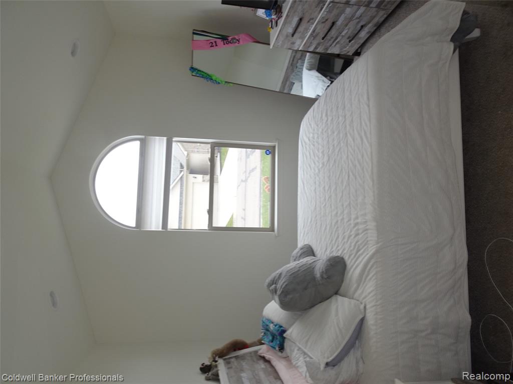 5399 Swan Drive, Burton, MI 48509 — Photo 18