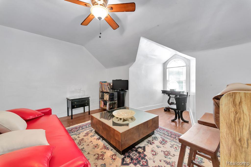 2918 Burns Street, Detroit, MI 48214 — Photo 58
