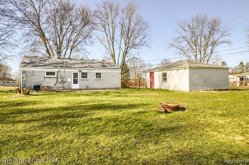 4912 SUNDALE Drive, Clarkston, MI — Photo 7