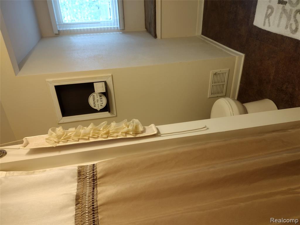 675 Montana Street, Marysville, MI 48040 — Photo 28