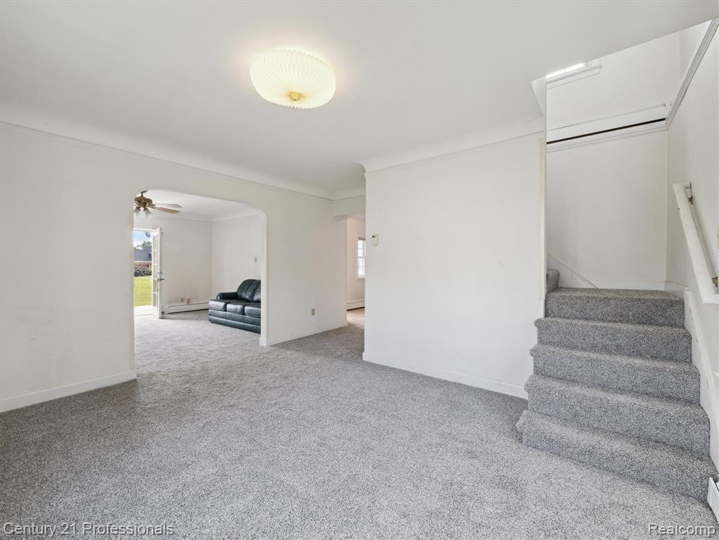 21120 Halsted Road, Farmington Hills, MI 48167 — Photo 44