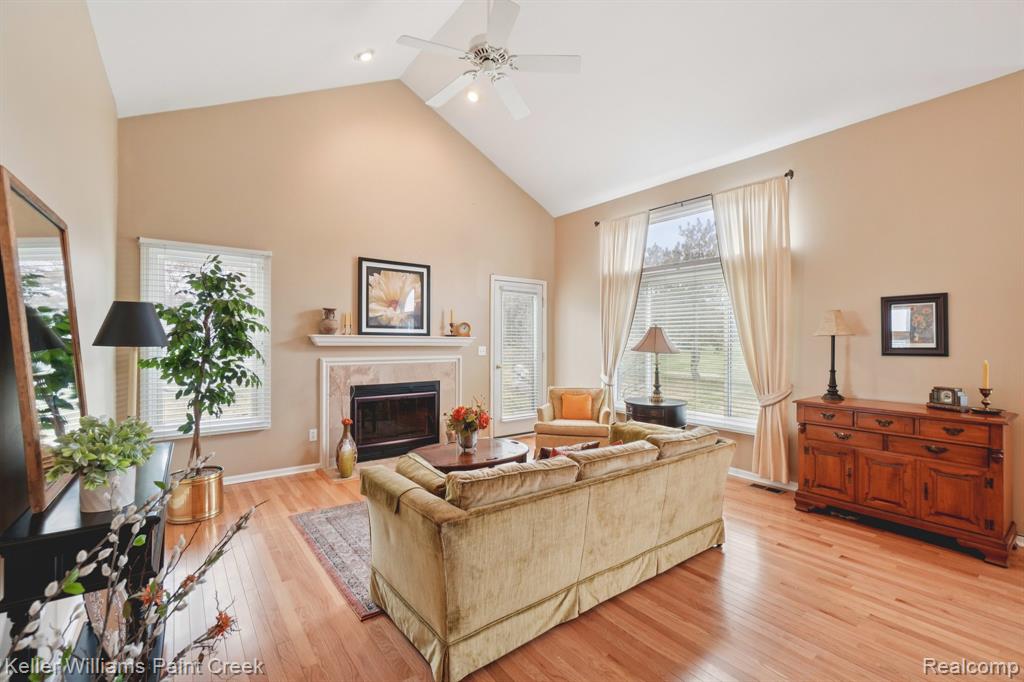 2799 Lochmoor Boulevard, Lake Orion, MI — Photo 12