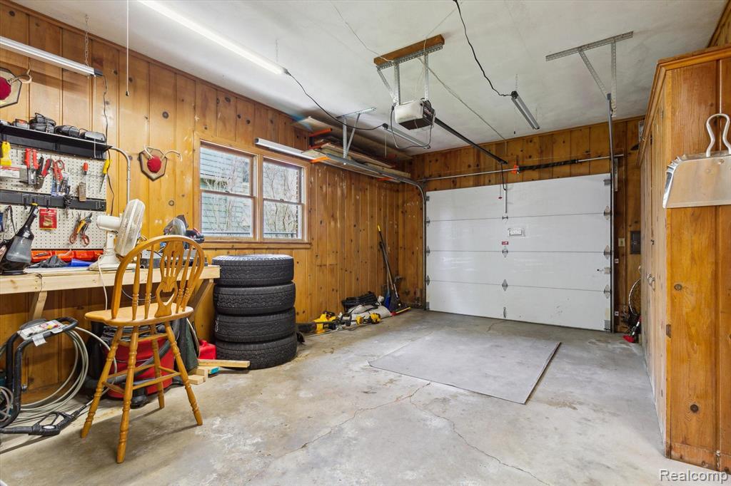 208 E SAINT CLAIR Street, Almont, MI 48003 — Photo 24