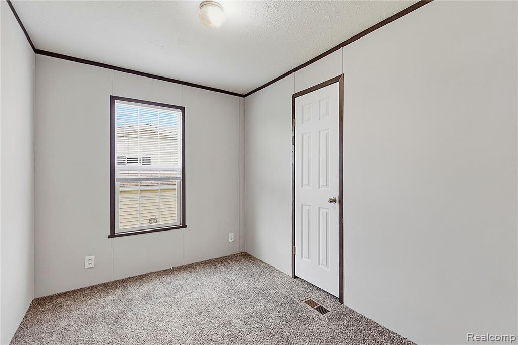 46545 Le Grande Boulevard, 978, Macomb, MI 48044 — Photo 12