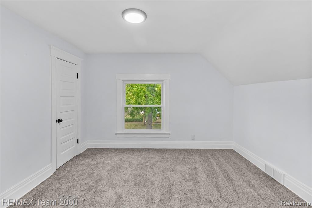605 Eureka Road, Wyandotte, MI 48192 — Photo 23