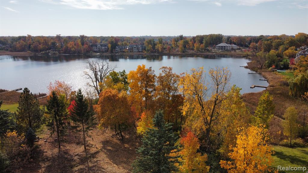 2717 TURTLE SHORES Drive, Bloomfield Hills, MI 48302 — Photo 11