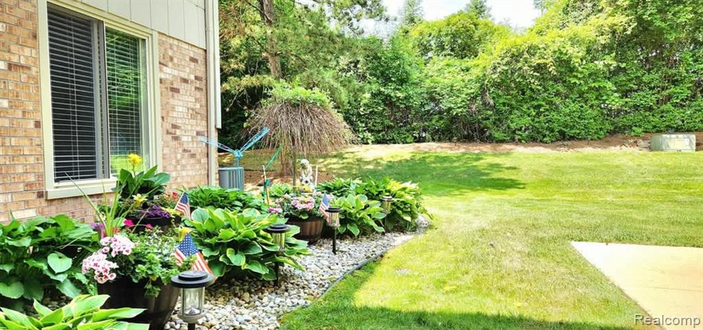 29325 Laurel Drive, Farmington, MI 48331 — Photo 19