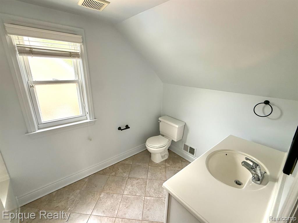 1846 Oakshire Avenue, Berkley, MI 48072 — Photo 30