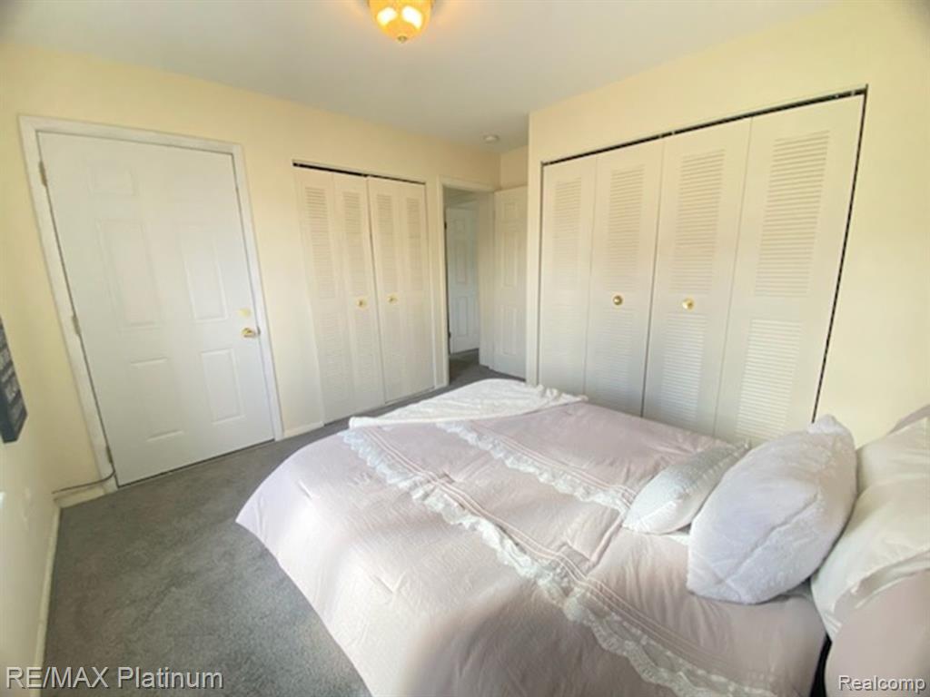 10018 ALLEN POINTE Drive, Allen Park, MI 48101 — Photo 12