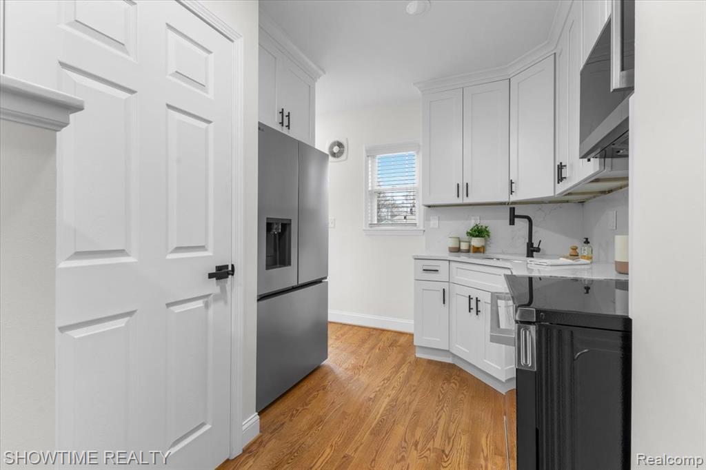 418 E Woodland Street, Ferndale, MI 48220 — Photo 13