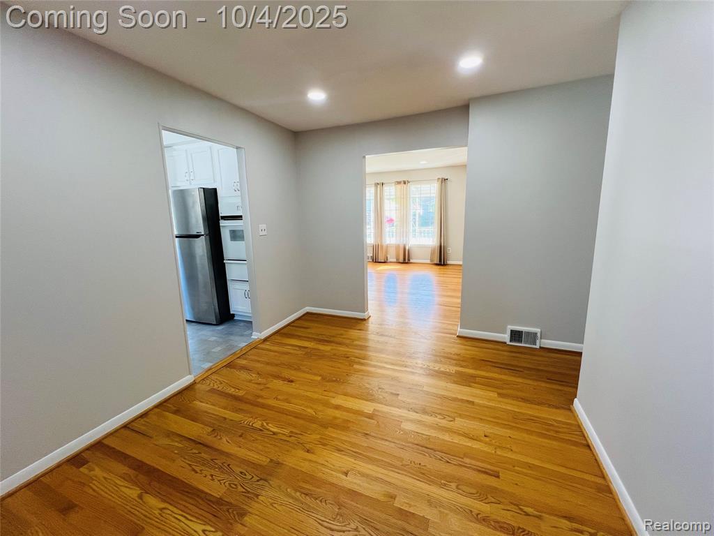 939 Deering Street, Garden City, MI — Photo 6
