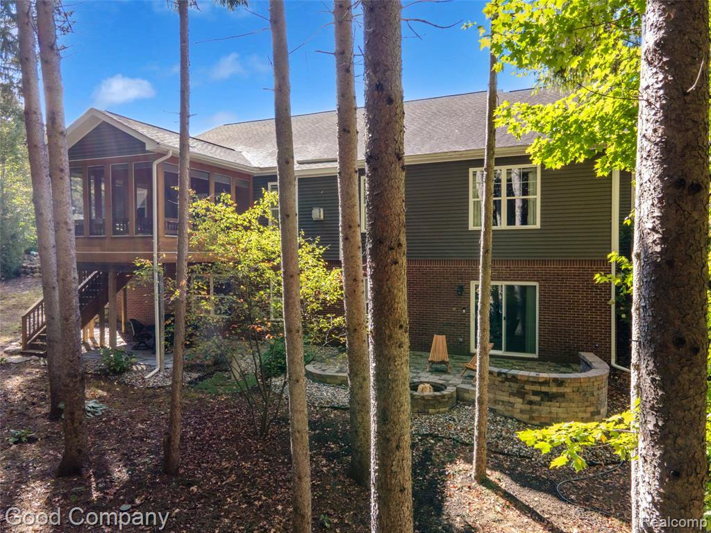 8726 Sunrise Mist Drive, Pinckney, MI 48169 — Photo 49