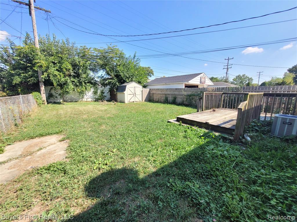 958 Cleveland Avenue, Lincoln Park, MI 48146 — Photo 17