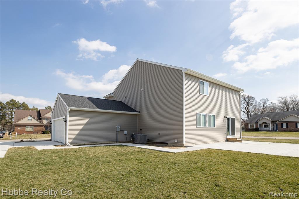 7340 Westminster Circle, Grand Blanc, MI 48439 — Photo 7