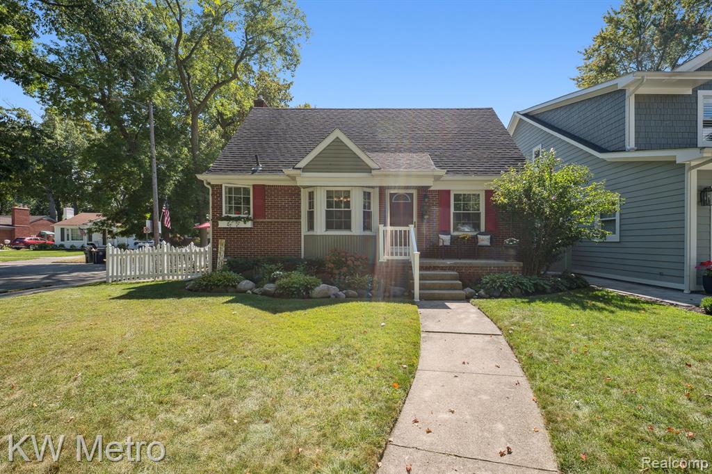 903 Hickory Avenue, Royal Oak, MI 48073 — front exterior