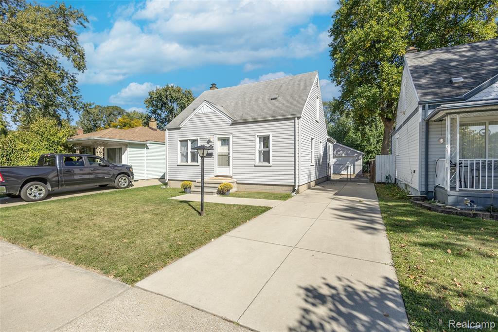 4679 Mayfair Street, Dearborn Heights, MI 48125 — Photo 24