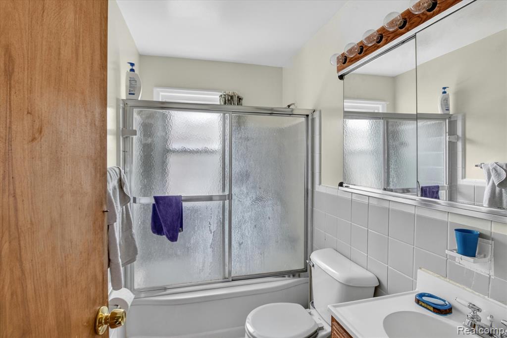 17706 Centralia, Redford, MI 48240 — Photo 24