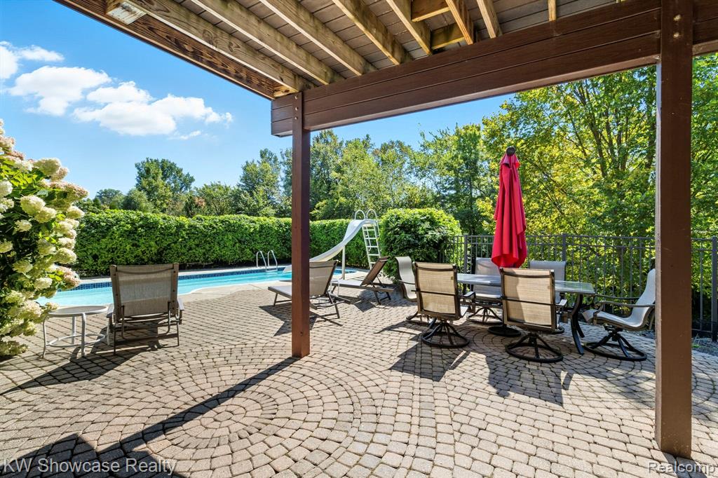 1539 Wandrei Court, Commerce Twp, MI 48382 — Photo 60