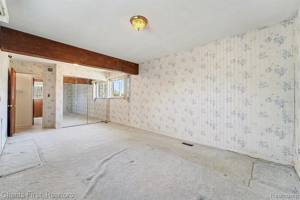 22952 Tuck Road, Farmington, MI 48336 — Photo 12