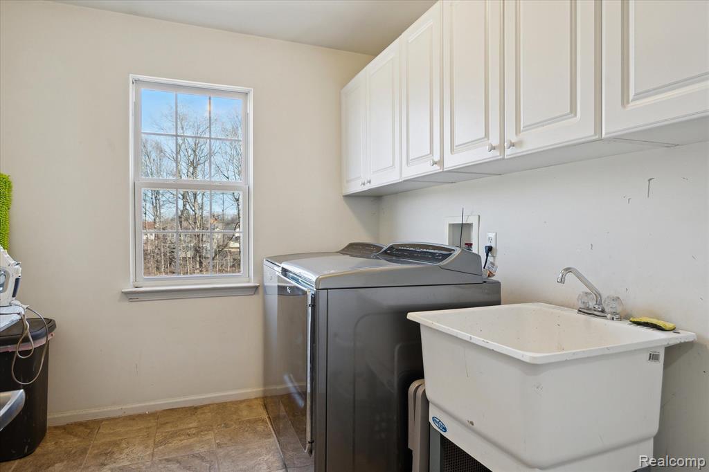 8695 INDIGO Lane, Ypsilanti, MI 48197 — Photo 21