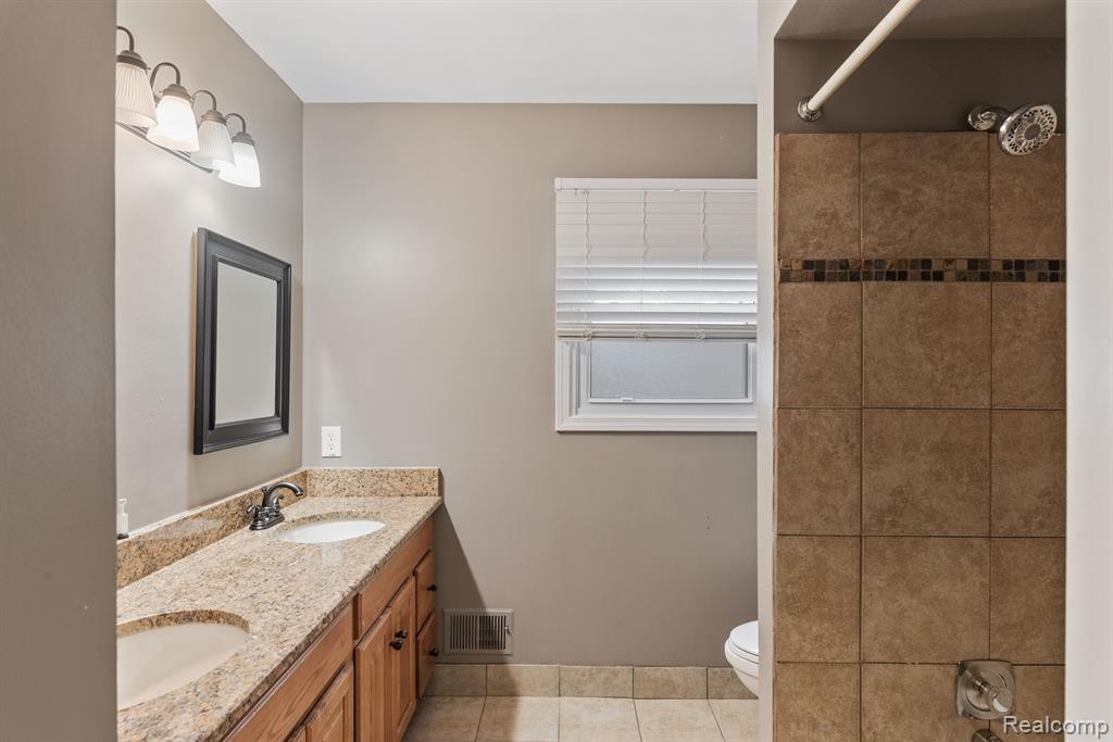 45572 N TURTLEHEAD, Plymouth, MI 48170 — Photo 18