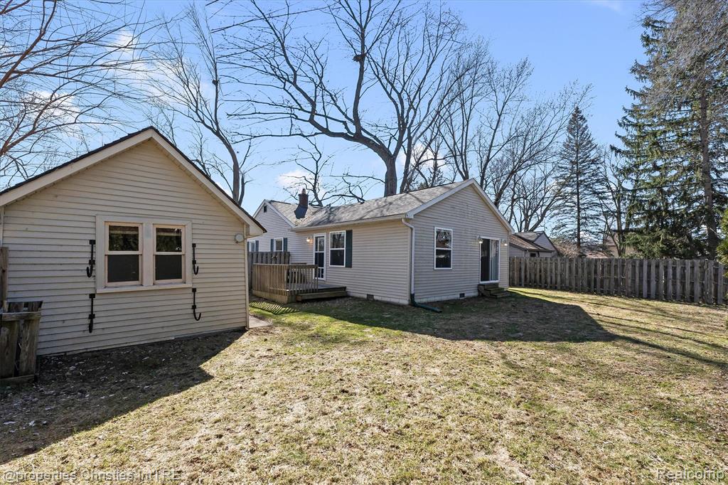 9280 Tanbay Street, Commerce Twp, MI 48382 — Photo 28