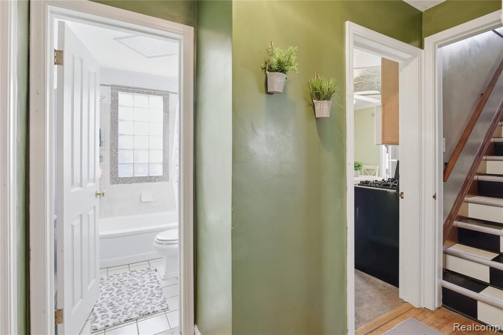 4300 Edmund Street, Wayne, MI 48184 — Photo 14