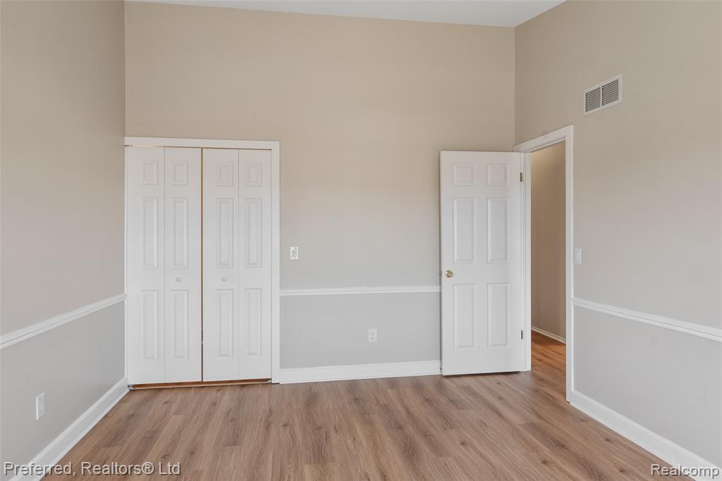 30998 W Country W, 187, Farmington Hills, MI 48331 — Photo 21
