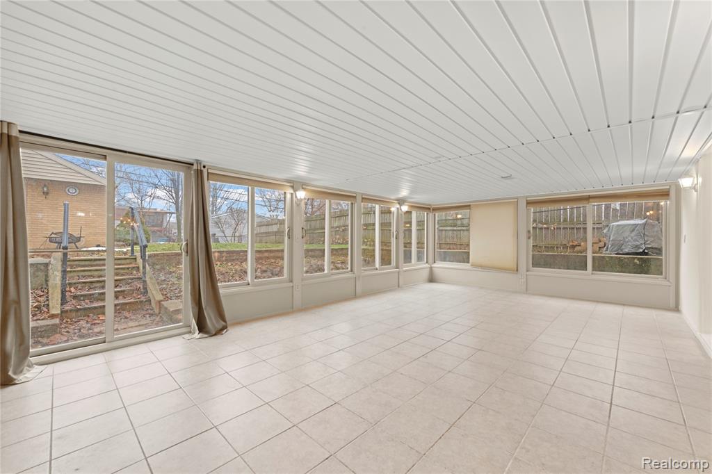 31733 E Ditner Drive, Rockwood, MI — Photo 11