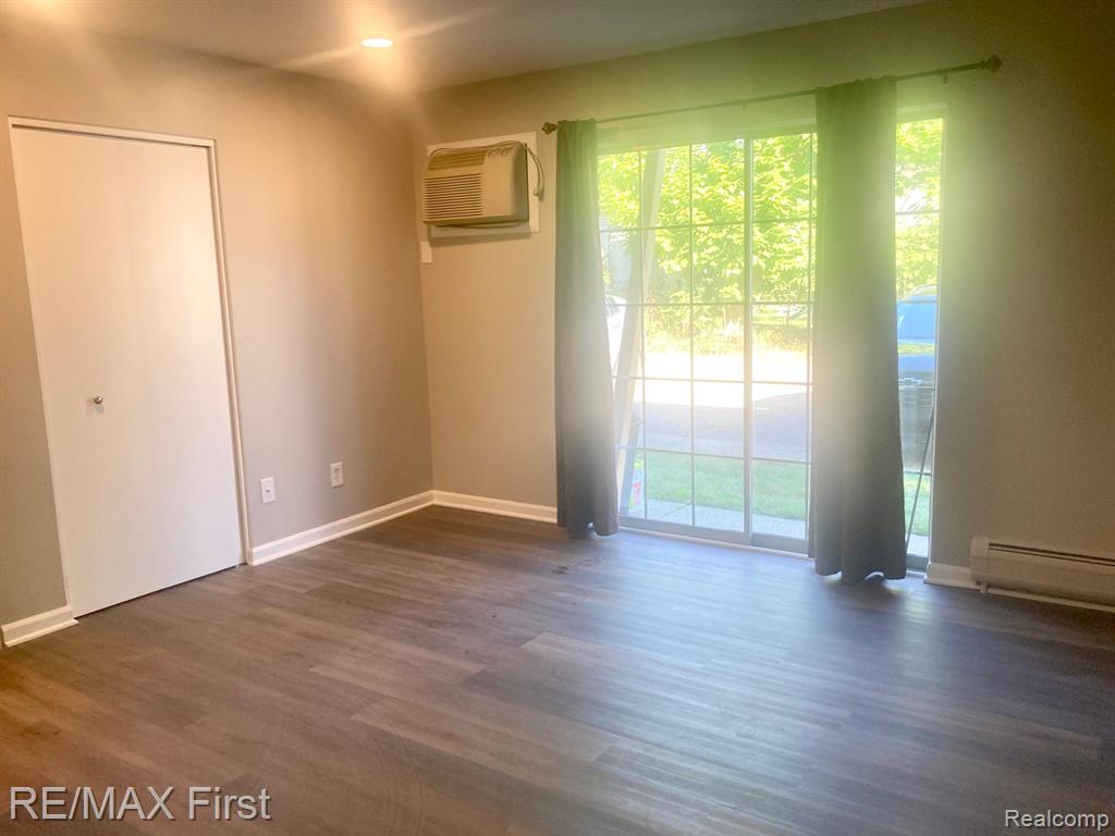 512 W 4th Street, Royal Oak, MI 48067 — Photo 8