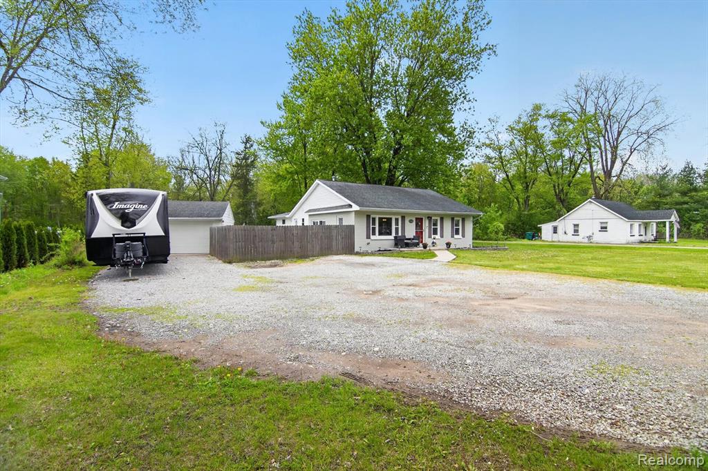 1020 Savage Road, Belleville, MI 48111 — Photo 2
