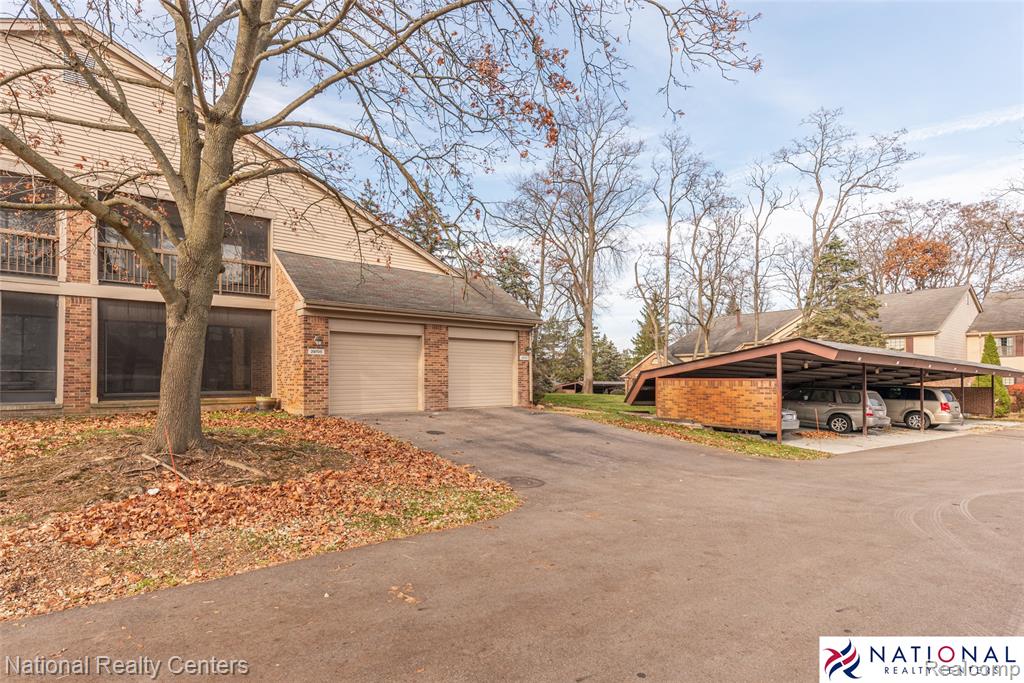 29705 Pine Ridge Circle, 35, Farmington Hills, MI 48331 — Photo 19