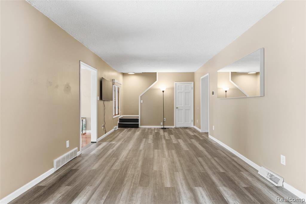 6290 Briggs Lake Drive, Brighton, MI 48116 — Photo 13