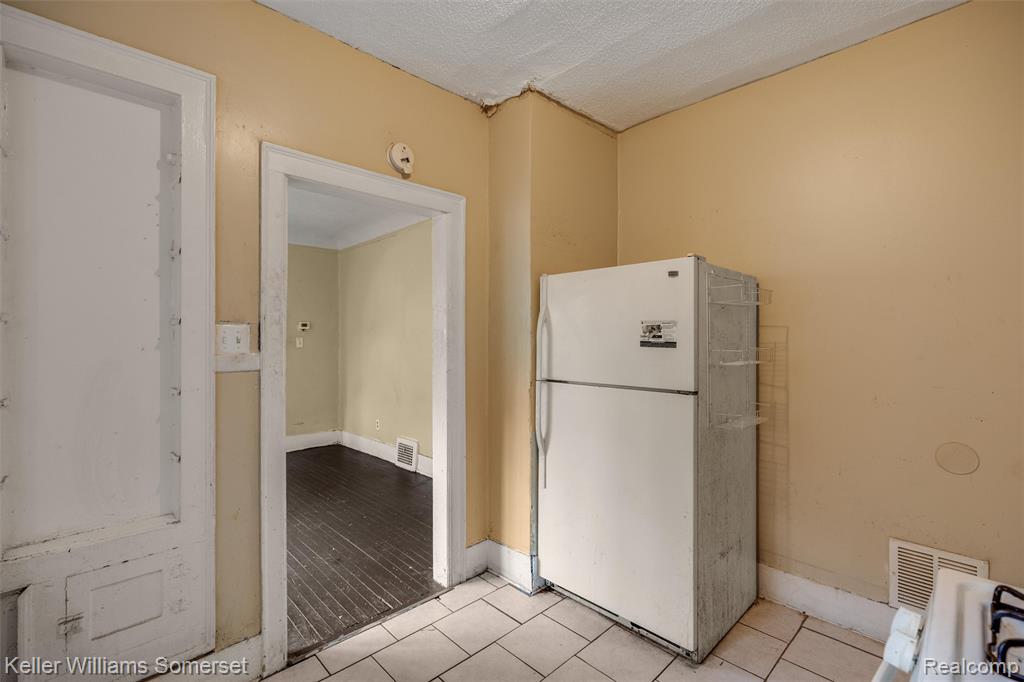 15766 Ferguson Street, Detroit, MI 48227 — Photo 13