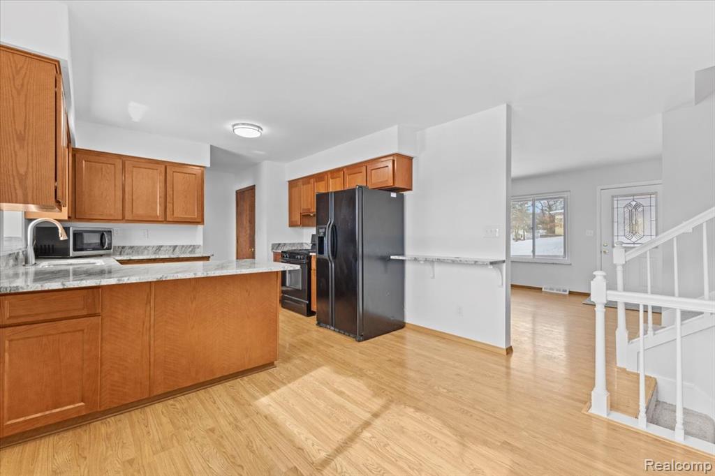 566 Eastridge Drive, Ortonville, MI 48462 — Photo 3