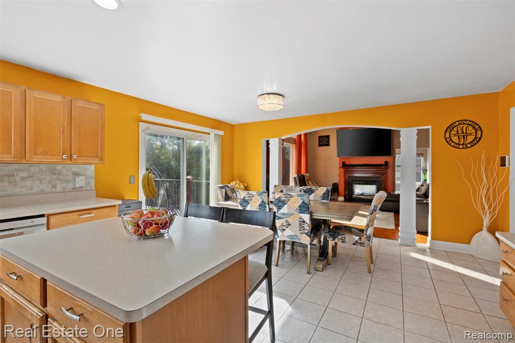 43275 Pond Bluff Drive, Belleville, MI 48111 — Photo 13