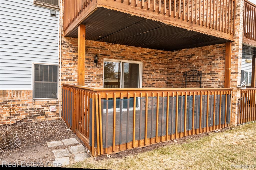 1375 HARBOUR Boulevard, 123, Trenton, MI 48183 — Photo 20