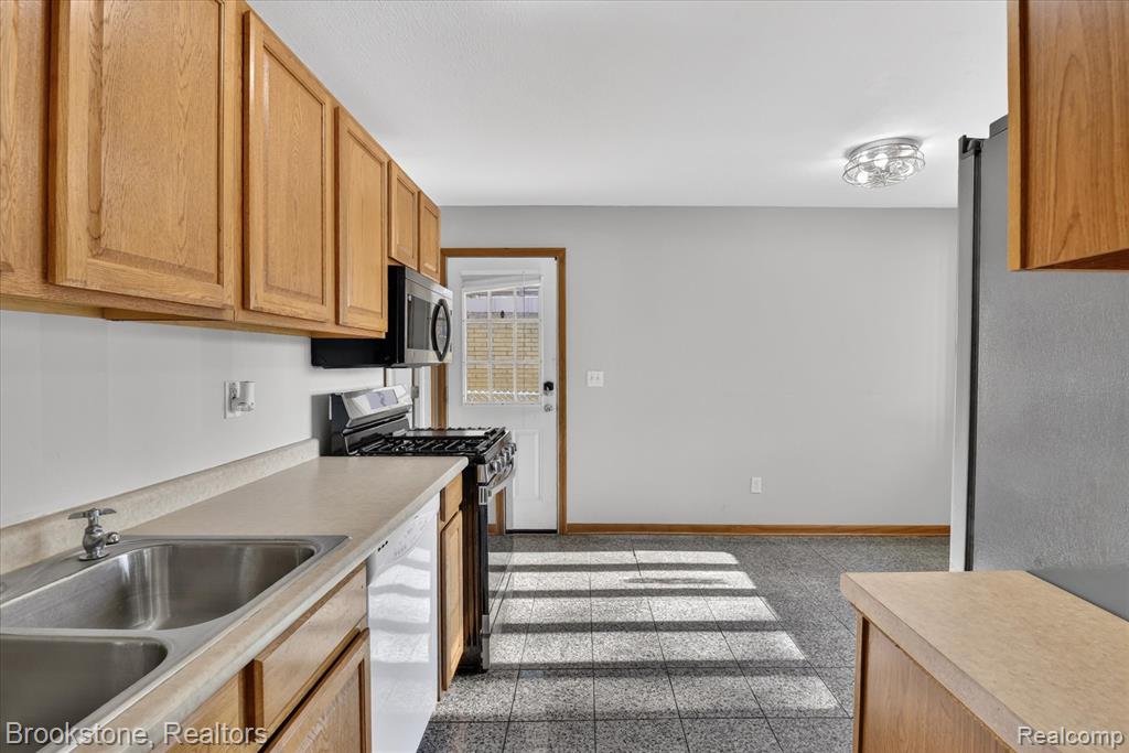 10972 Van Buren Street, Van Buren, MI 48111 — Photo 16
