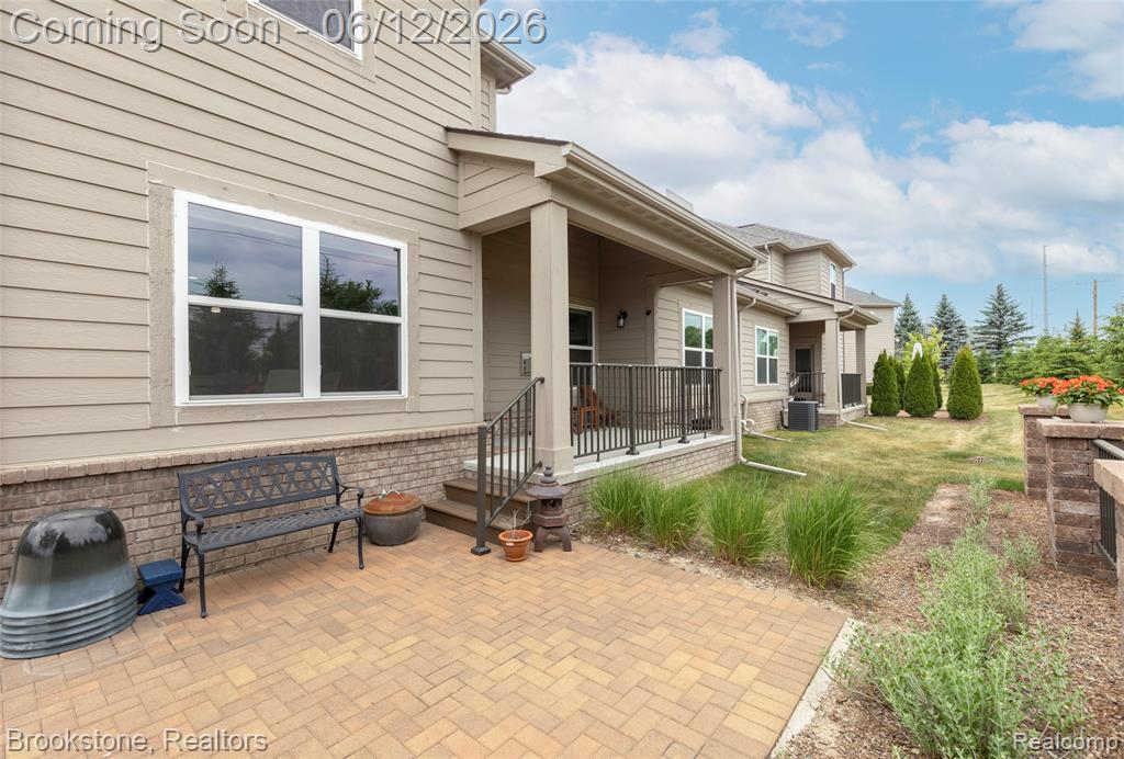 981 COTTAGE, Troy, MI 48085 — Photo 43