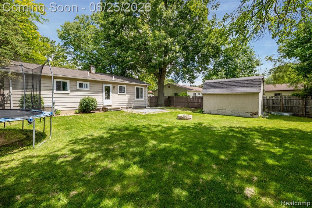 309 Crescent Avenue, Holly, MI 48442 — Photo 23