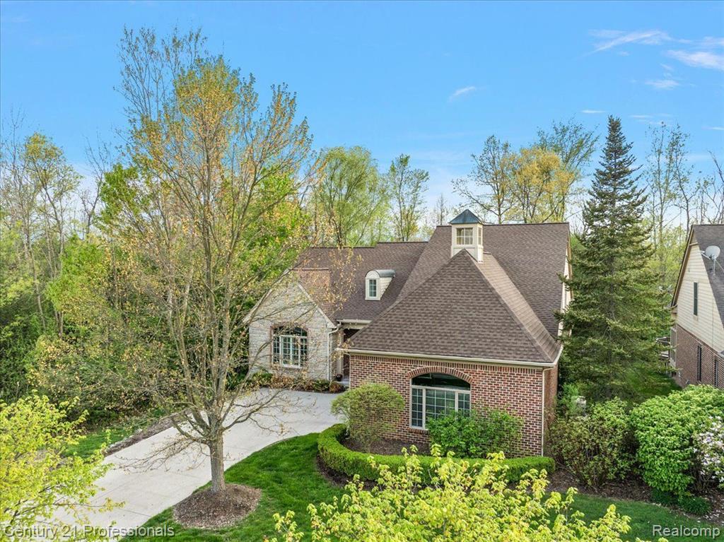 4735 OAKHURST RIDGE Road, Clarkston, MI 48348 — Photo 2