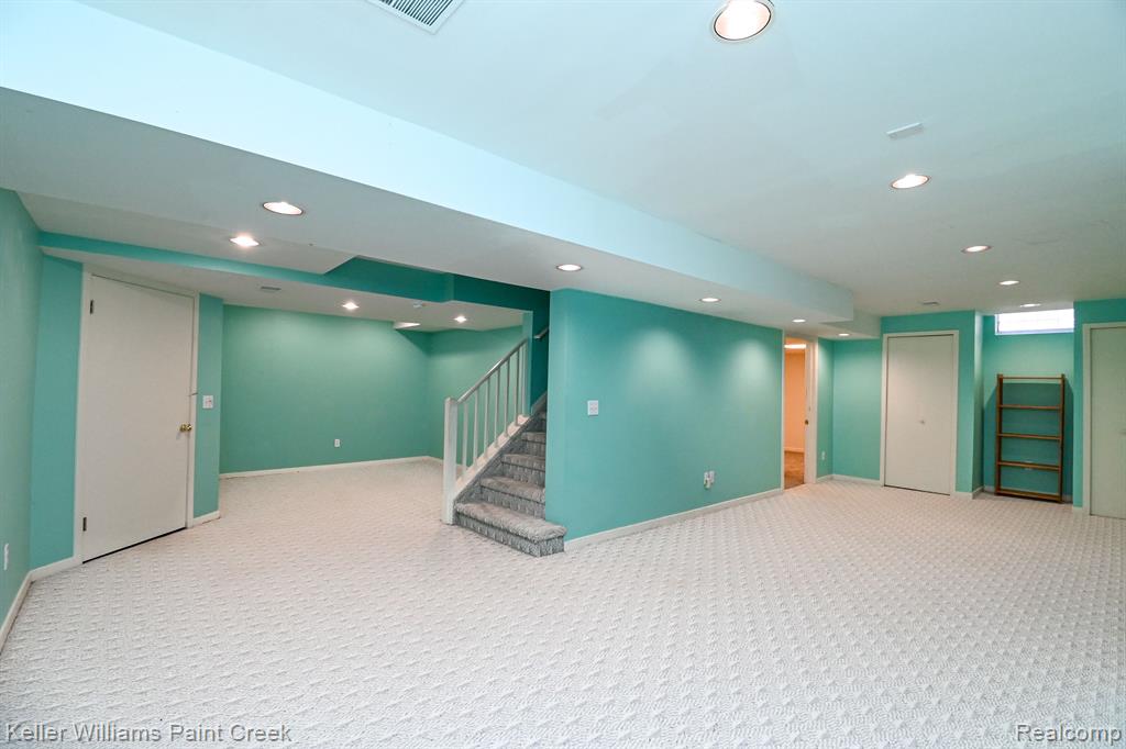 42571 Wimbleton Way, Novi, MI — Photo 44