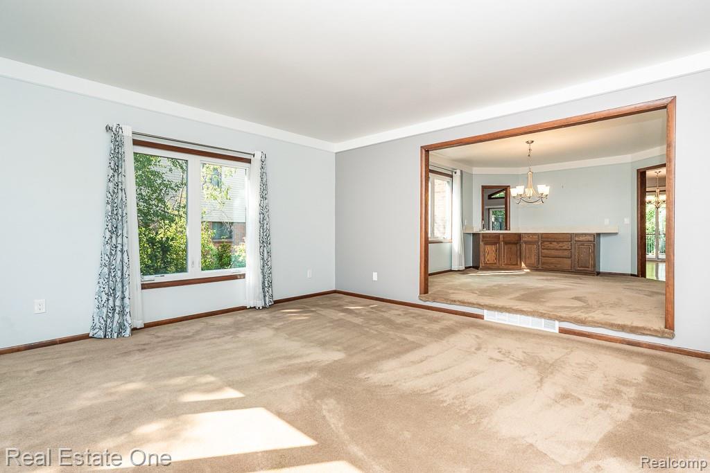 5129 Highmount Drive, Troy, MI 48098 — Photo 4