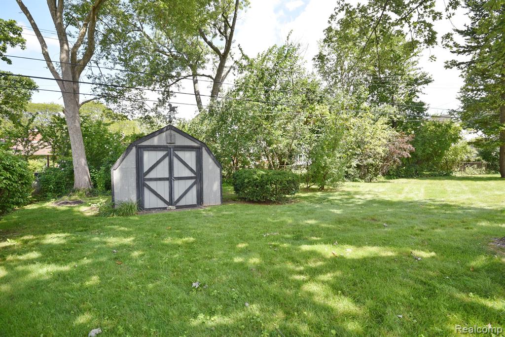 4126 N FULTON Place, Royal Oak, MI 48073 — Photo 25