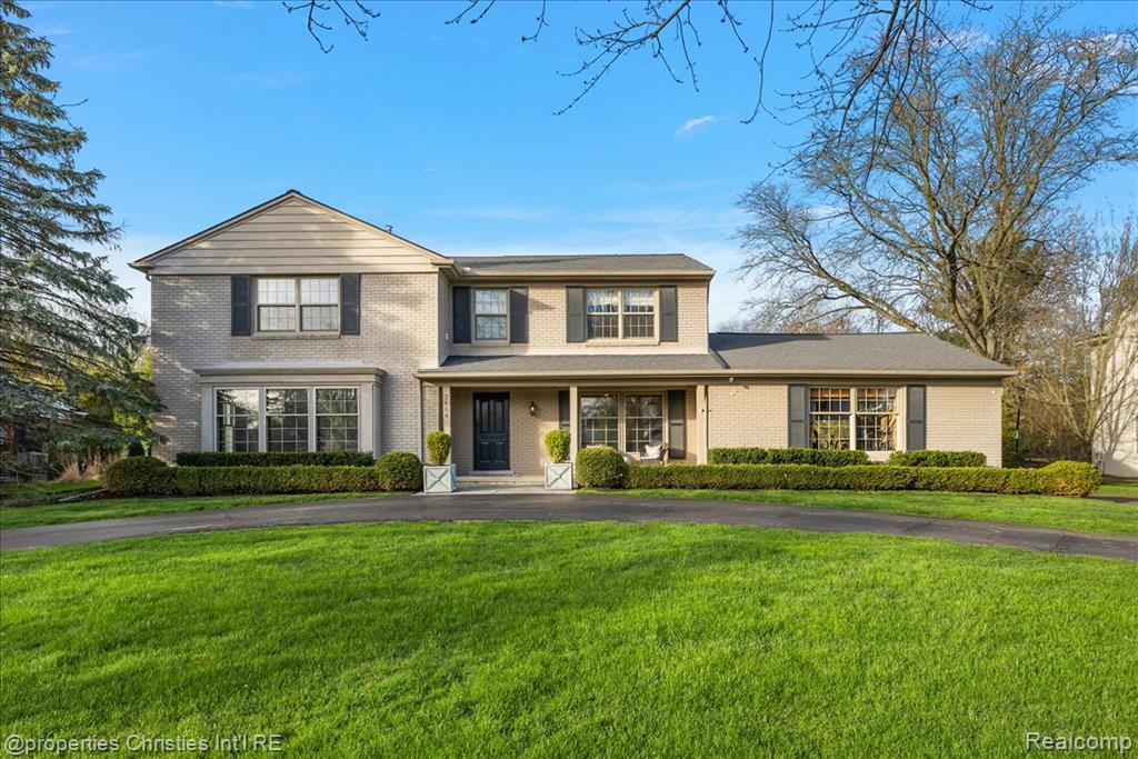 2684 Bradway Boulevard, Bloomfield Hills, MI 48301 — front exterior
