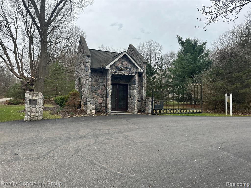 7165 SANCTUARY Drive, Jackson, MI 49201 — Photo 5