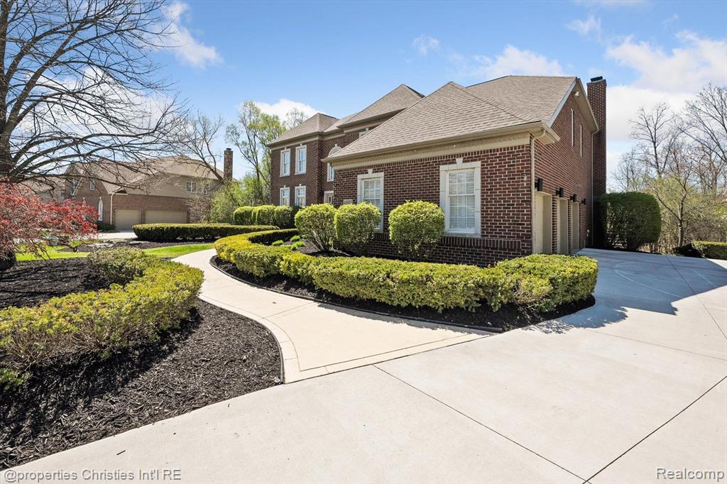 45933 TOURNAMENT Drive, Northville, MI 48168 — Photo 4