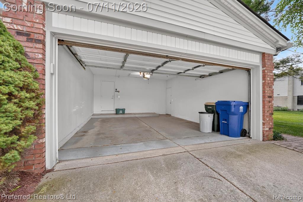 46596 Maidstone Road, Canton, MI 48187 — Photo 46