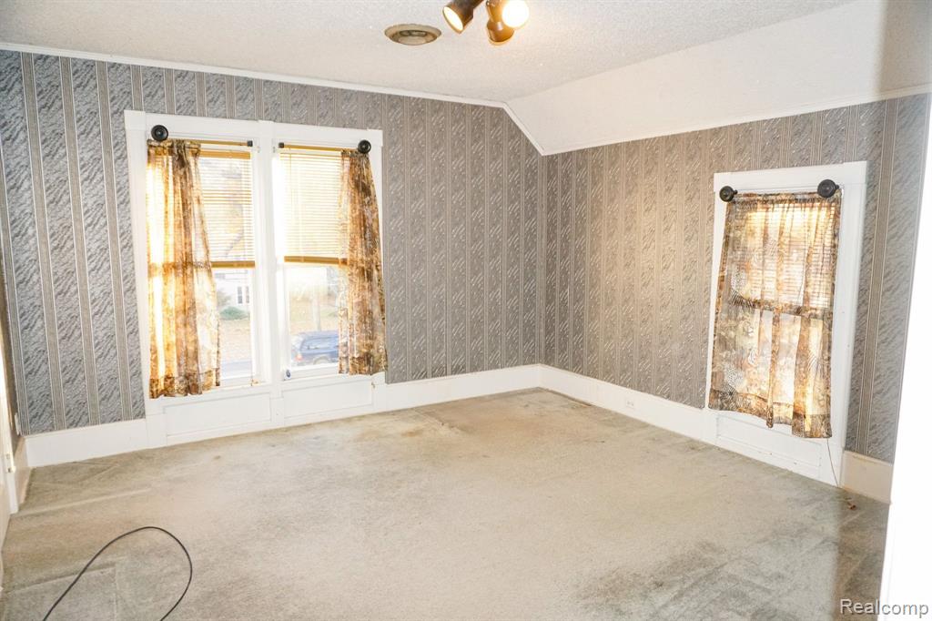 318 W MAPLE Street, Byron, MI 48418 — Photo 26